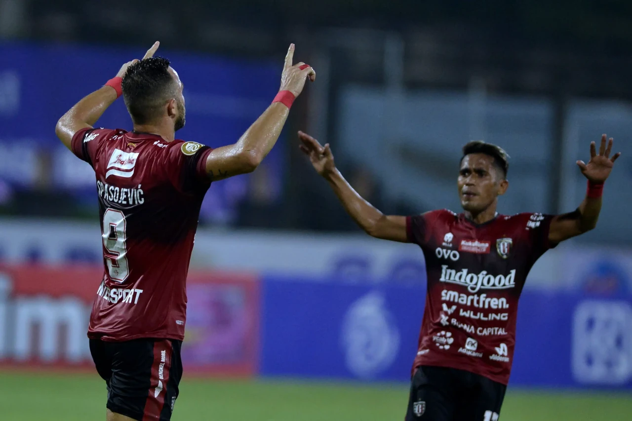 Bali United Bungkam...
