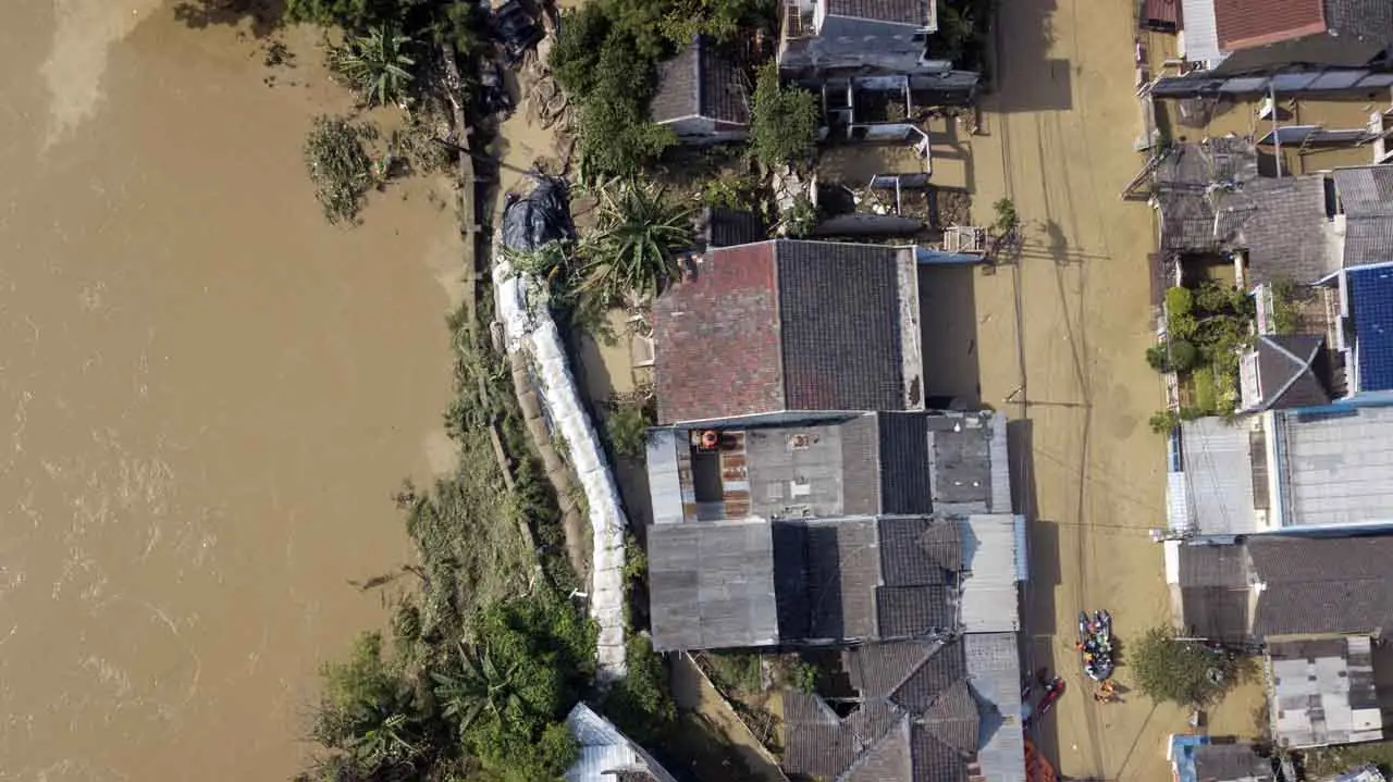 Penampakan Banjir Setinggi...