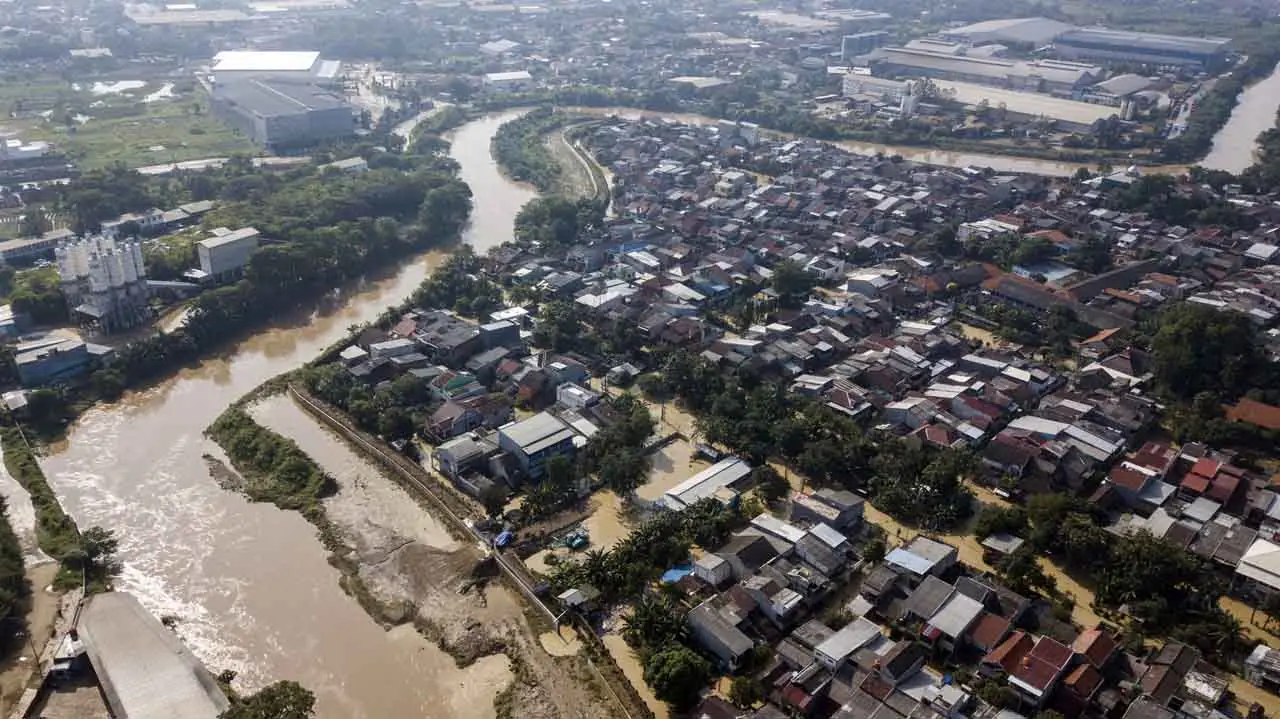 Penampakan Banjir Setinggi...
