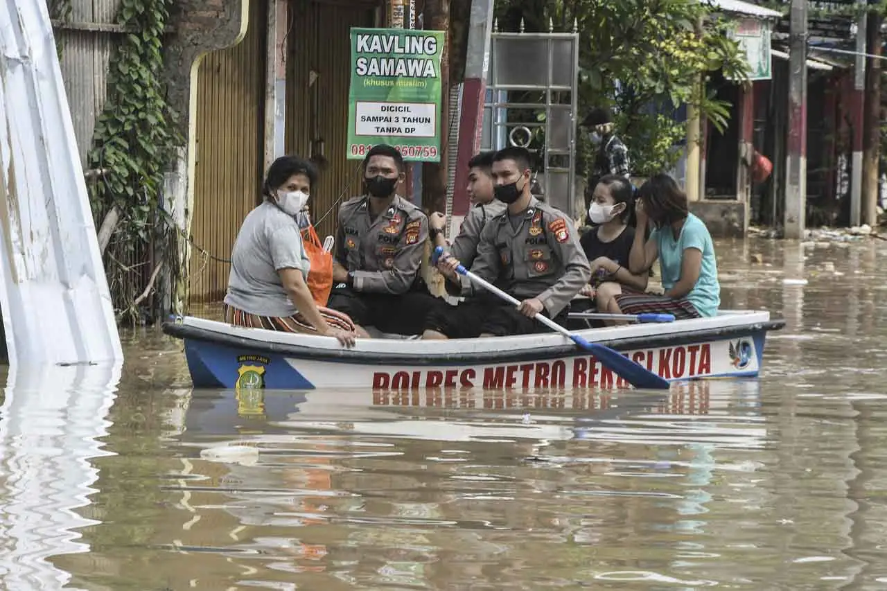 Penampakan Banjir Setinggi...