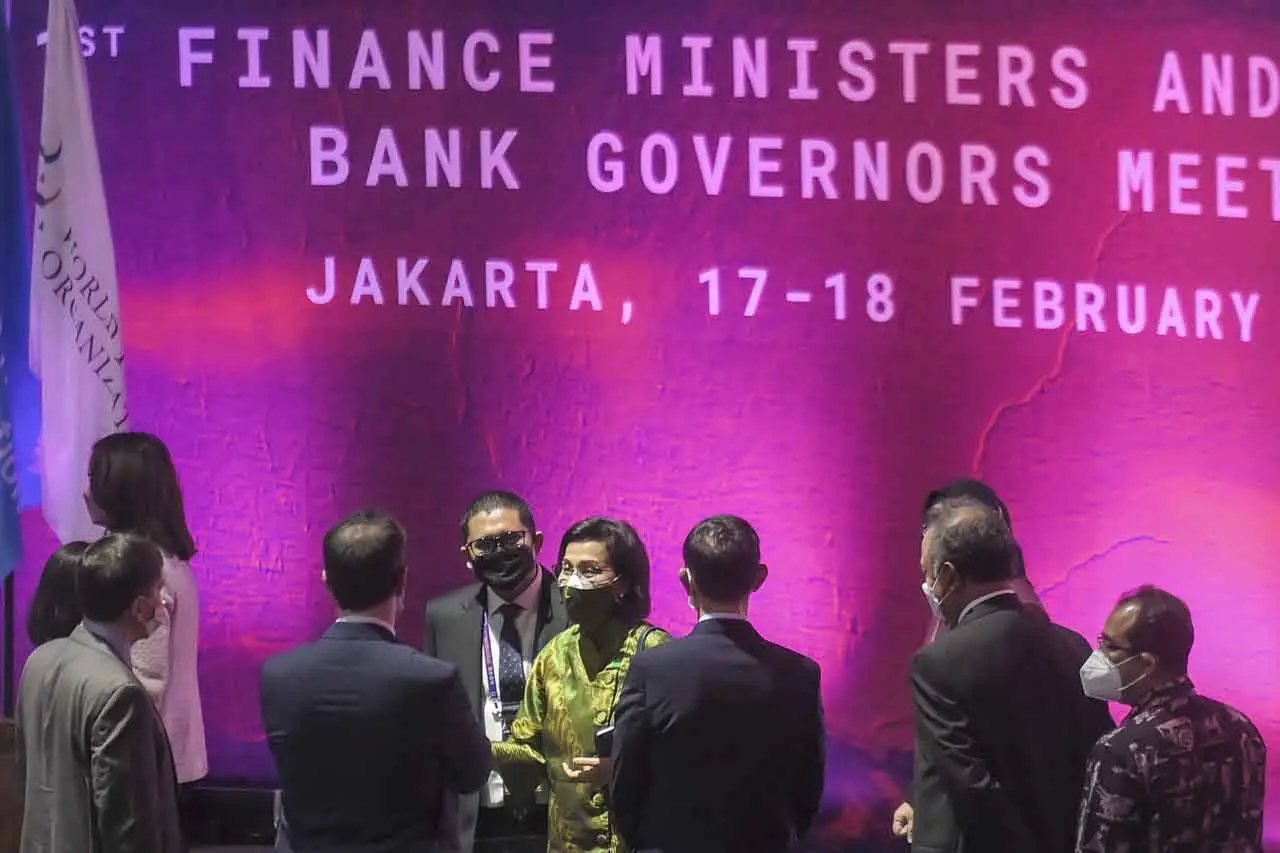 Pertemuan Tingkat Menteri...