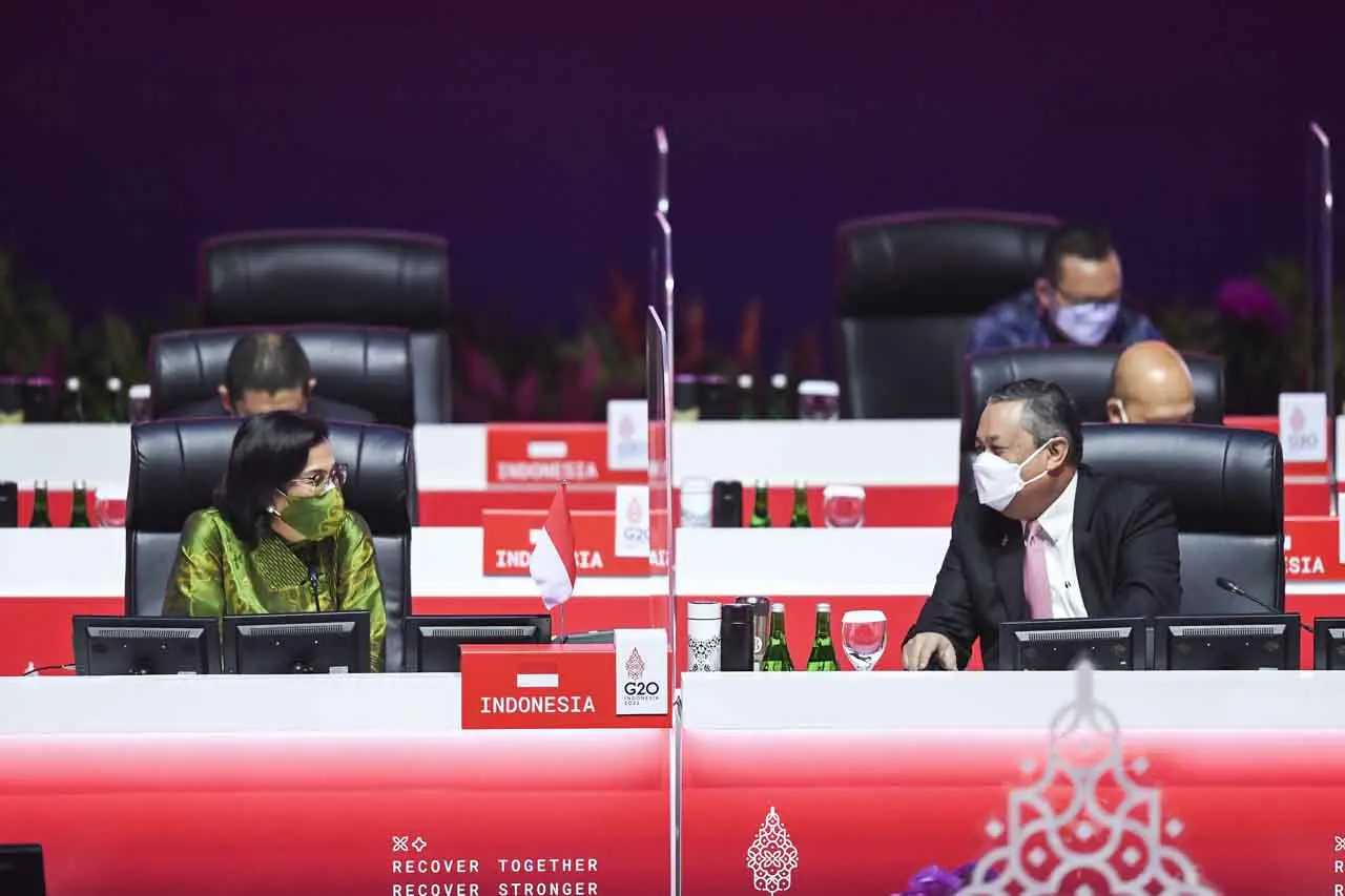 Pertemuan Tingkat Menteri...