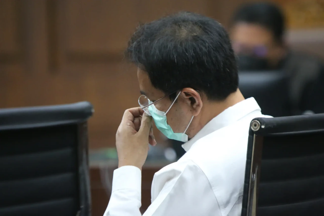 Azis Syamsuddin Divonis...