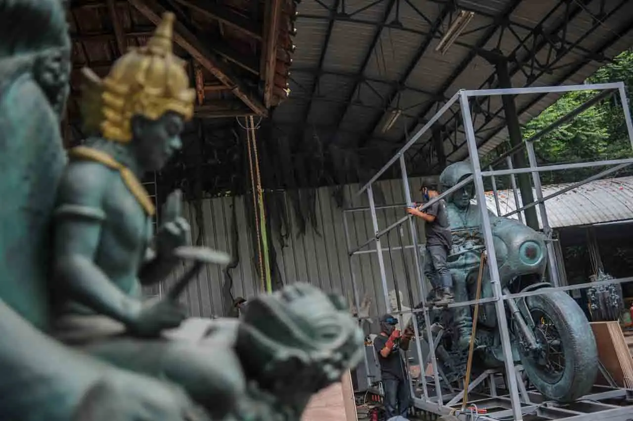 Begini Penampakan Patung...