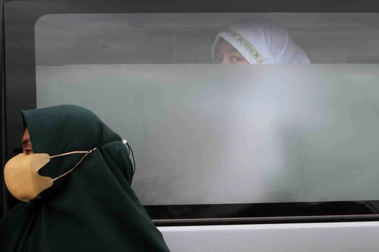 Langgar Hukum Syariat...