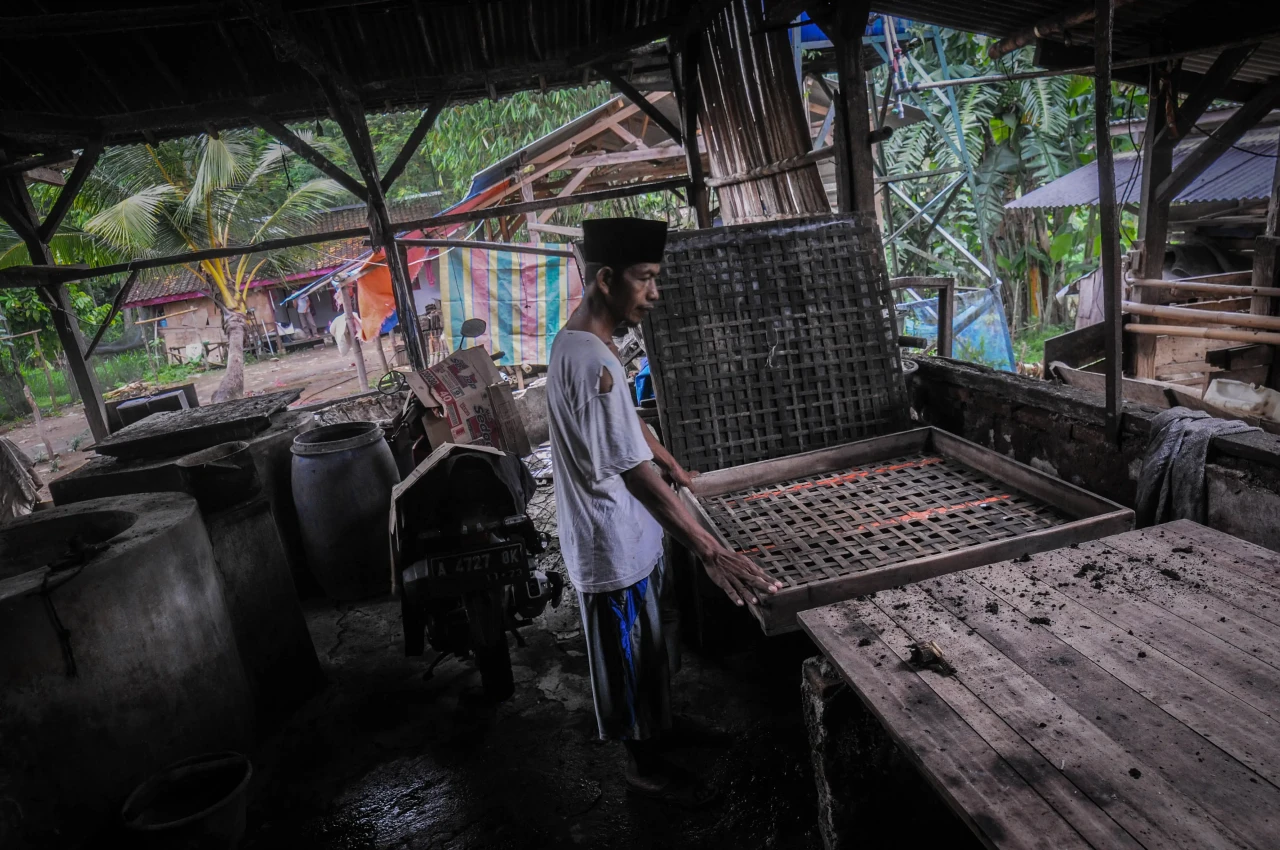 Aksi Mogok Produksi...