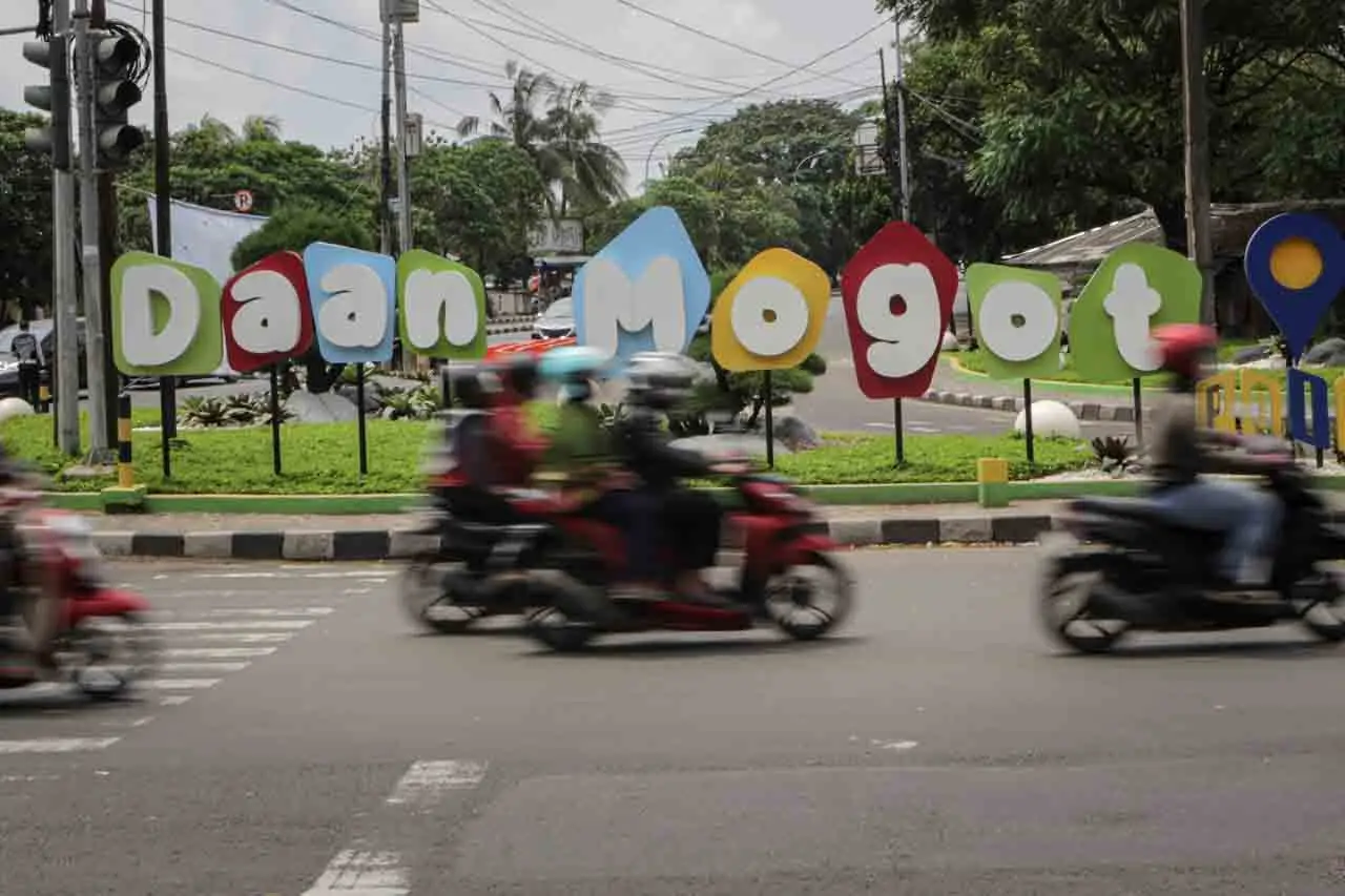 Uji Coba Satu Arah Jalan...