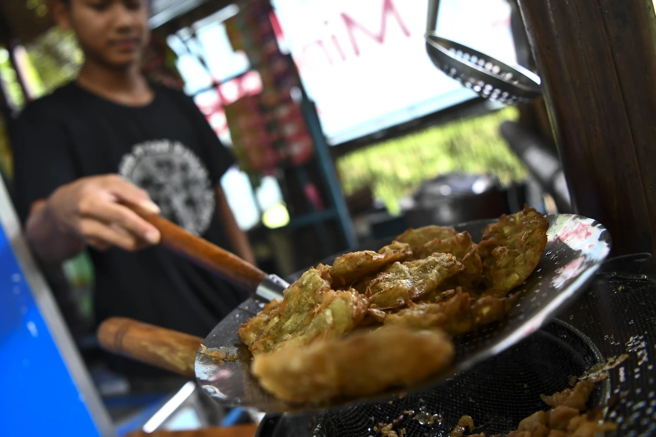 Konsumen Keluhkan Tidak...