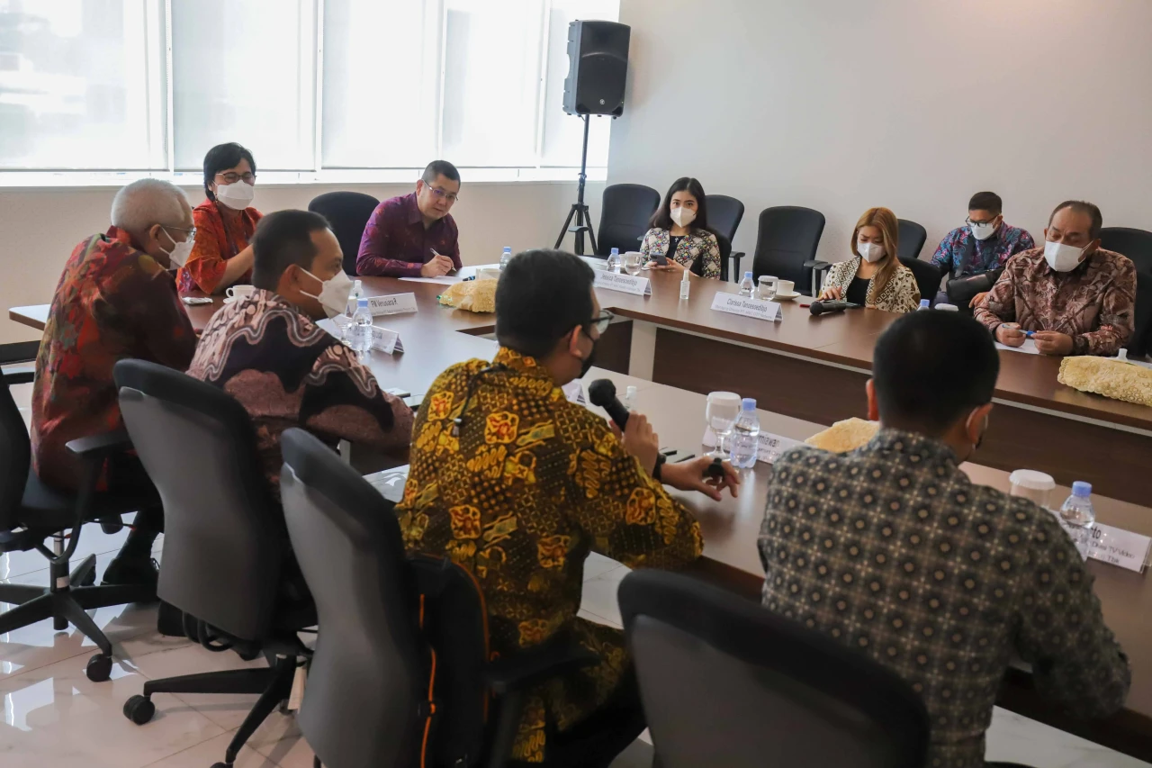 Kolaborasi Digital MNC...