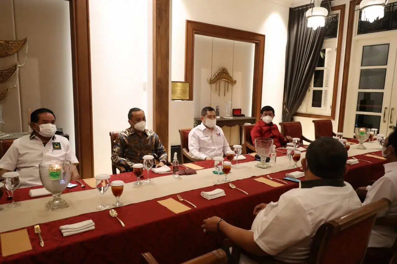 Momen Hangat Pertemuan...