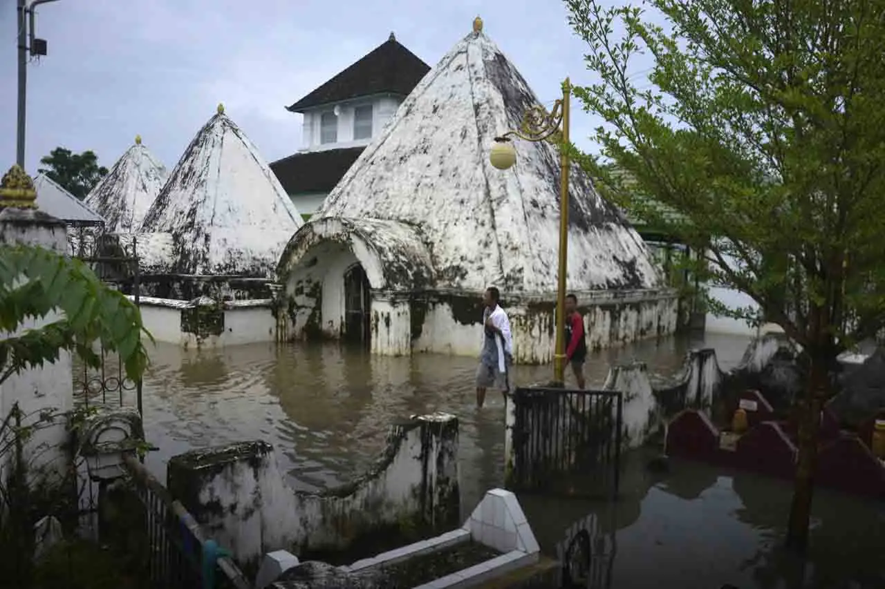 Penampakan Pemakaman...