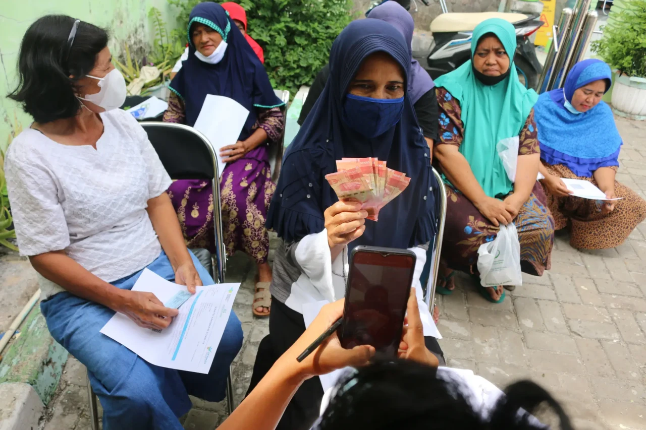 Distribusi Bantuan Pangan...