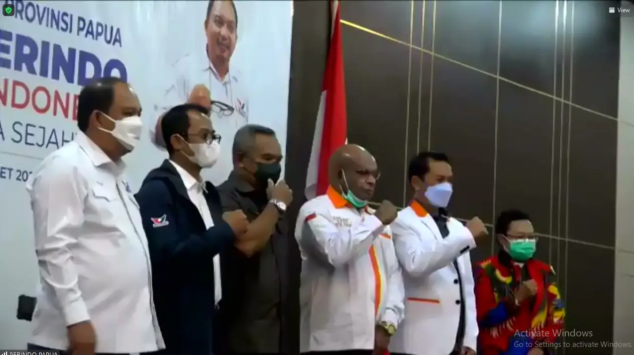 Hary Tanoesoedibjo Hadiri...