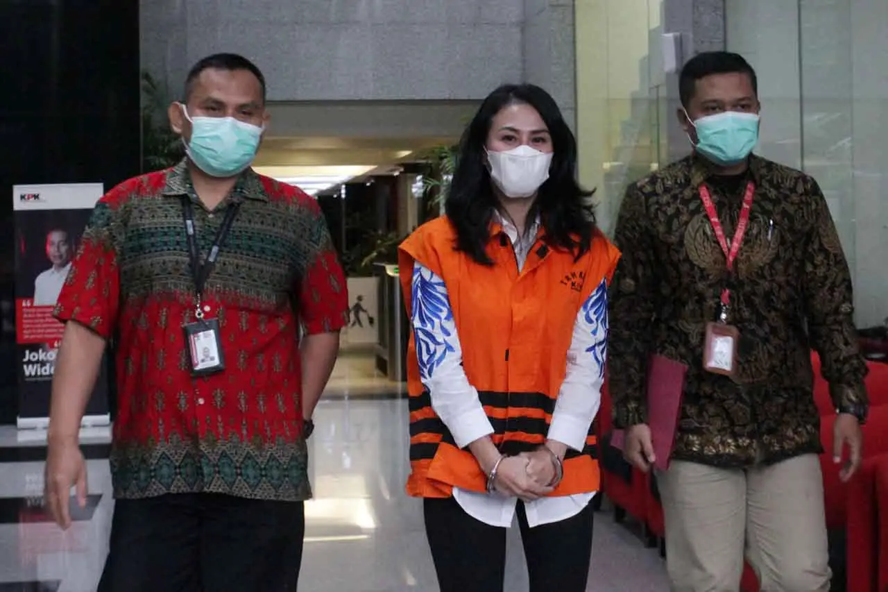KPK Tahan Direktur Vidi...