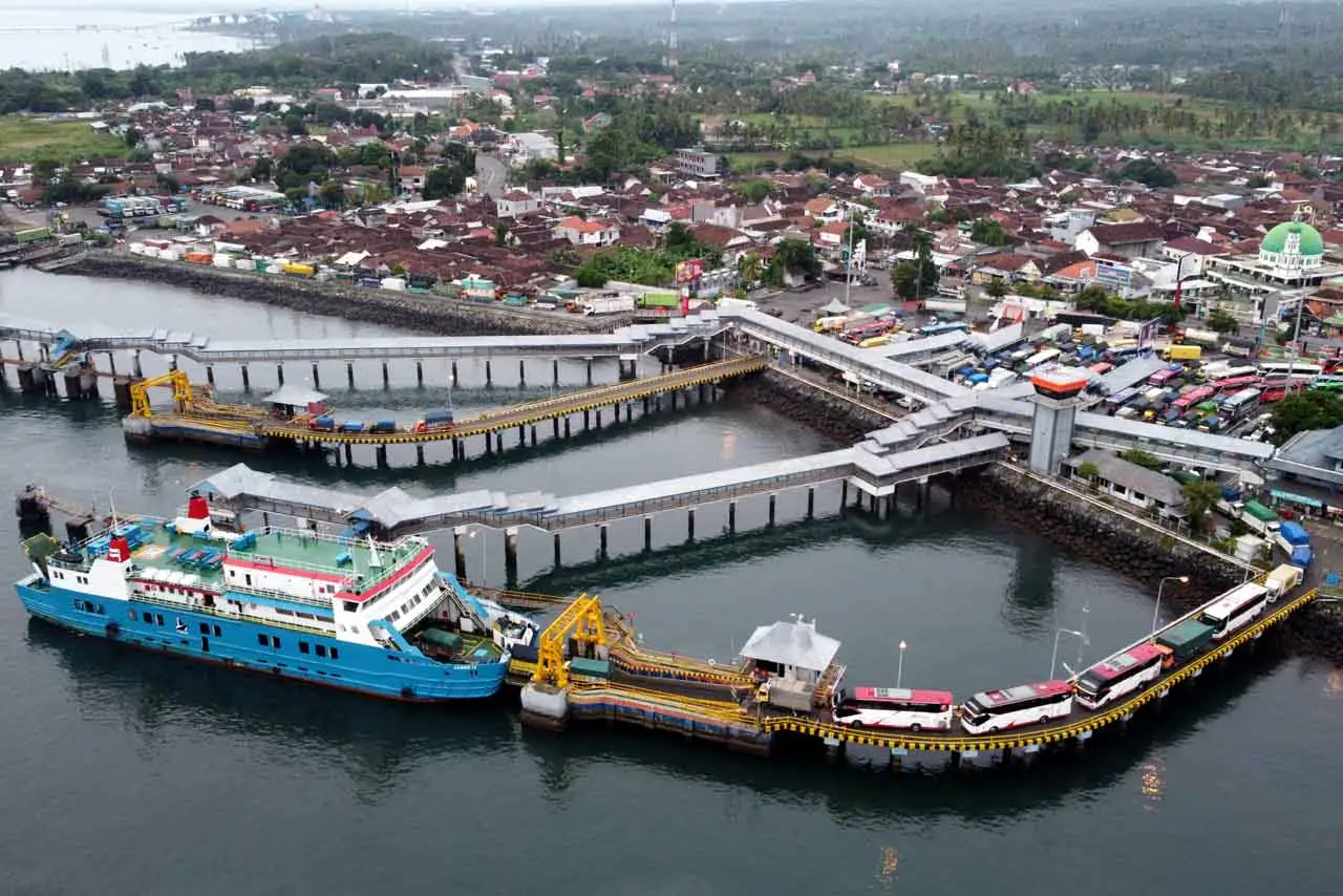 Kembali Dibuka, Penyeberangan...