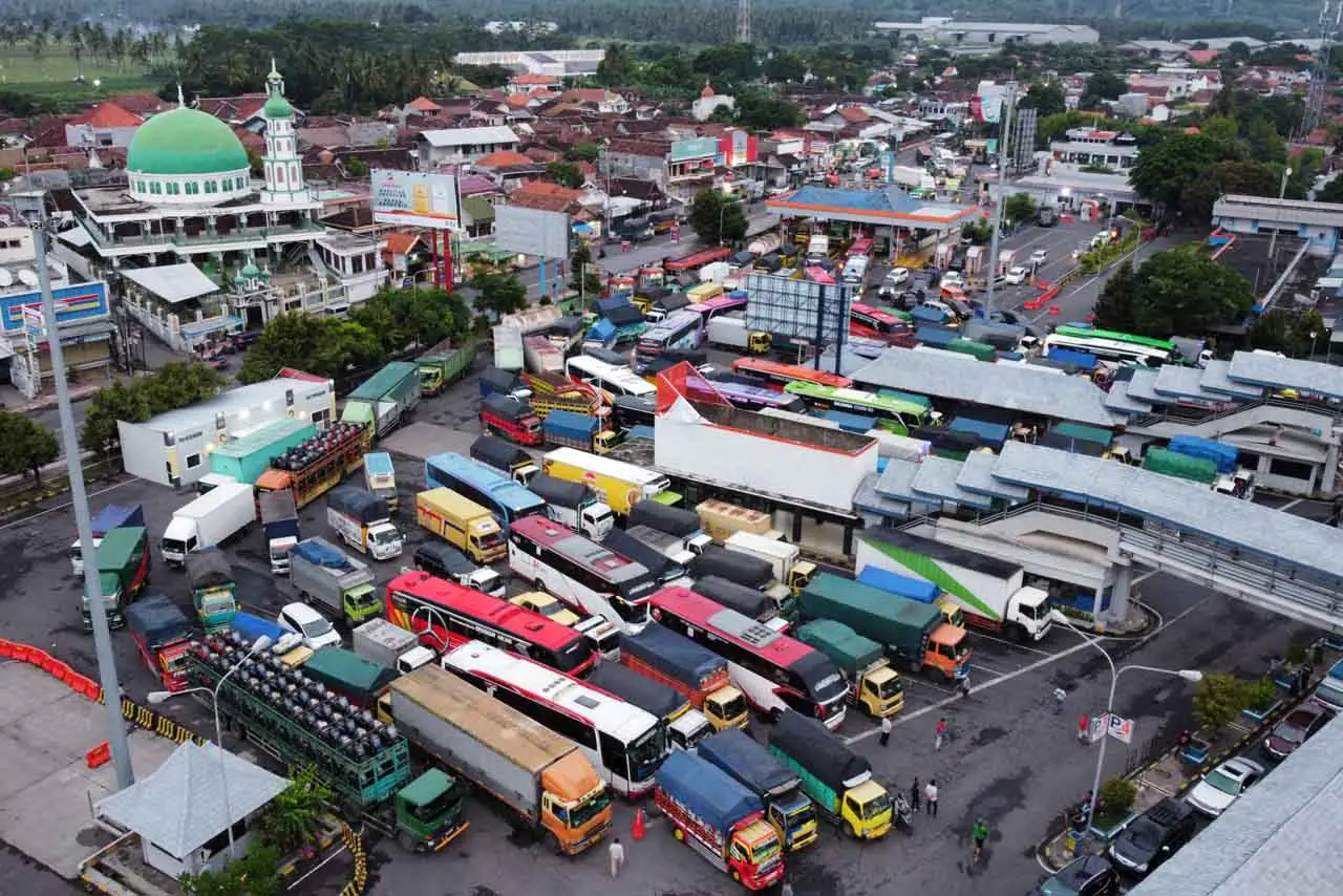Kembali Dibuka, Penyeberangan...