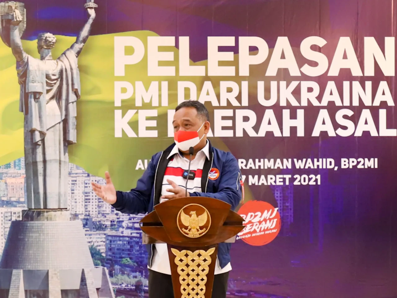 BP2MI Pulangkan Pekerja...