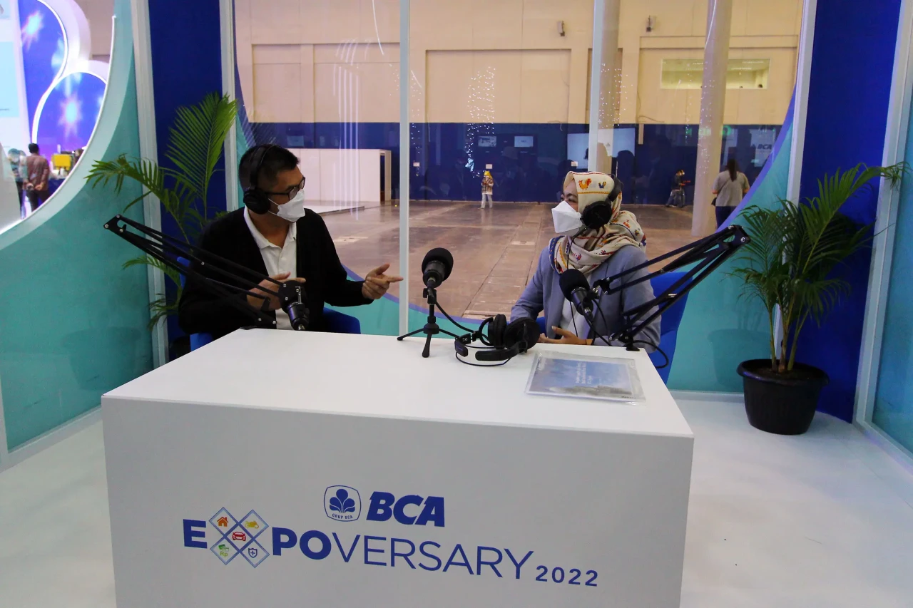 BCA Syariah Hadir di...