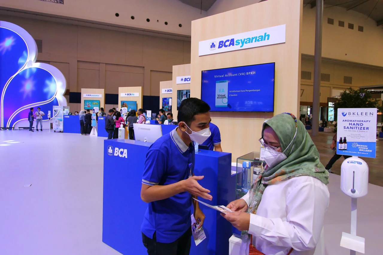 BCA Syariah Hadir di...