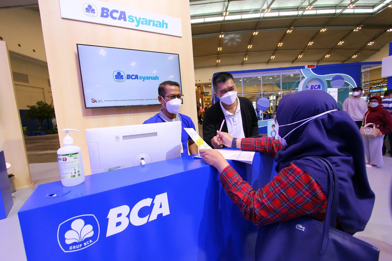 BCA Syariah Hadir di...