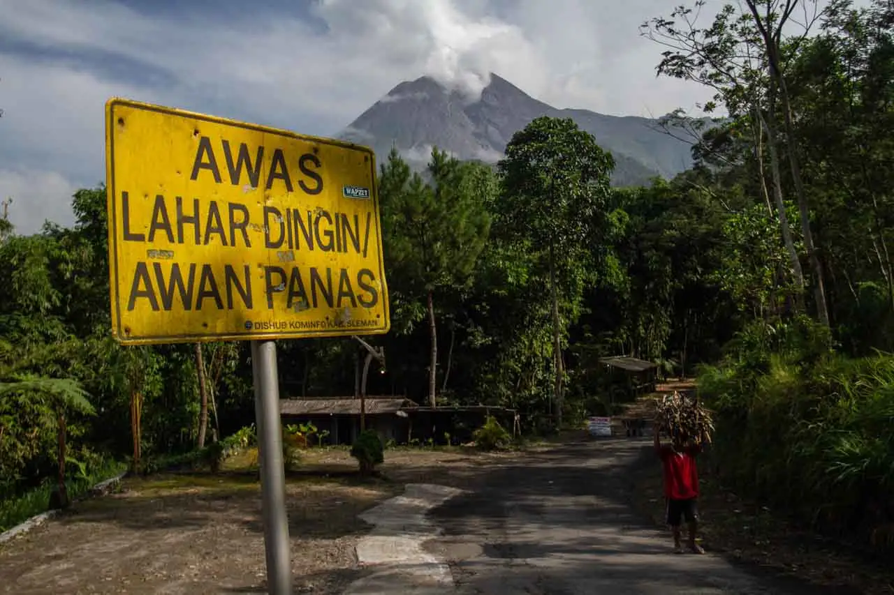Wisata Lereng Gunung...