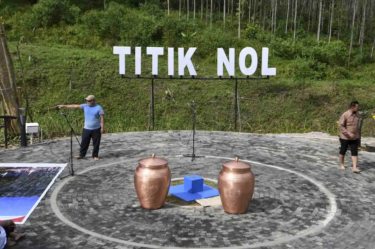 Jelang Ritual Kendi...