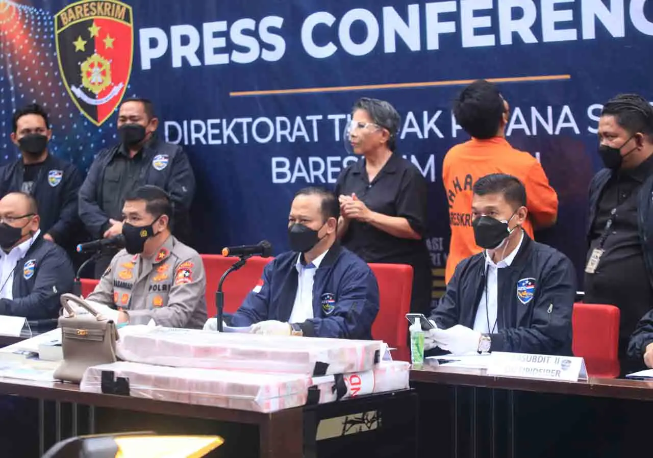 Begini Penampilan Doni...