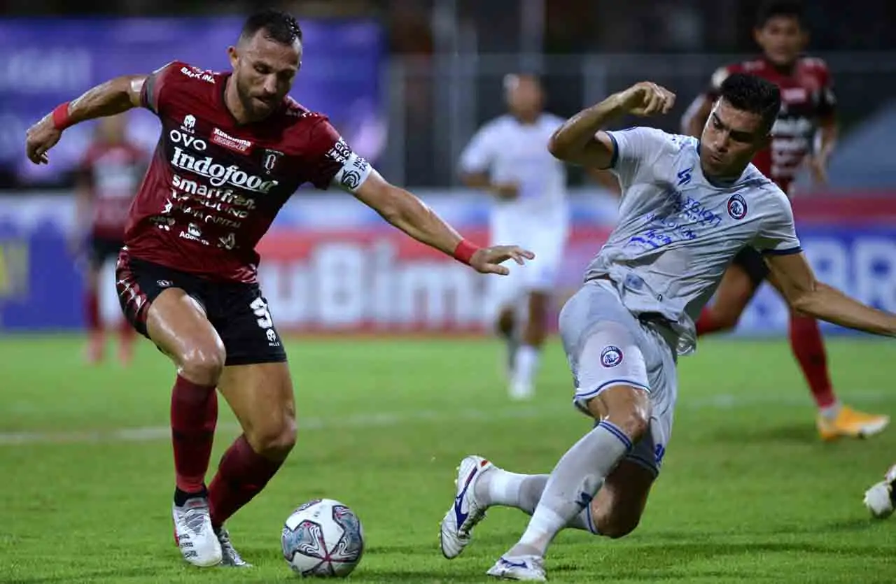 Bali United Bungkam...