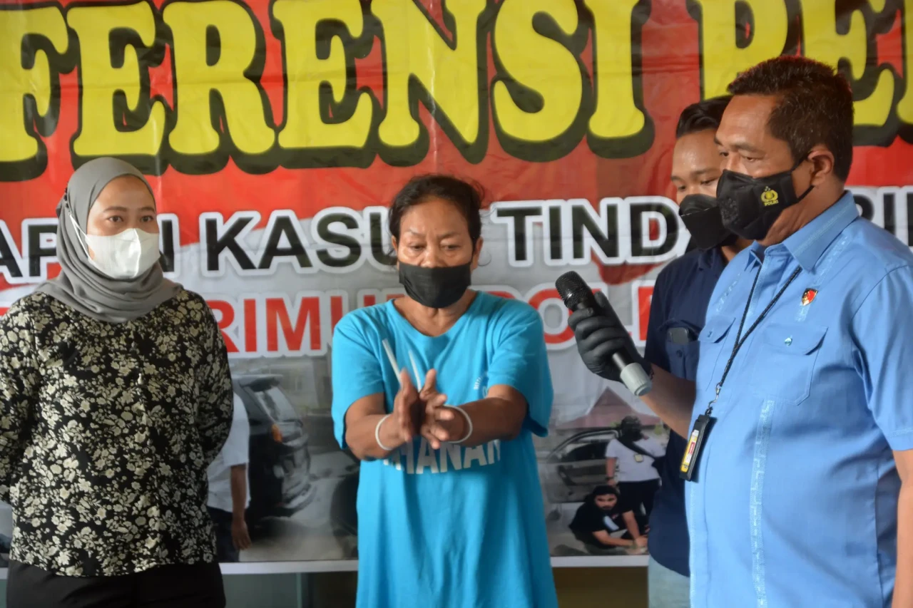 Polda Jateng Tangkap...