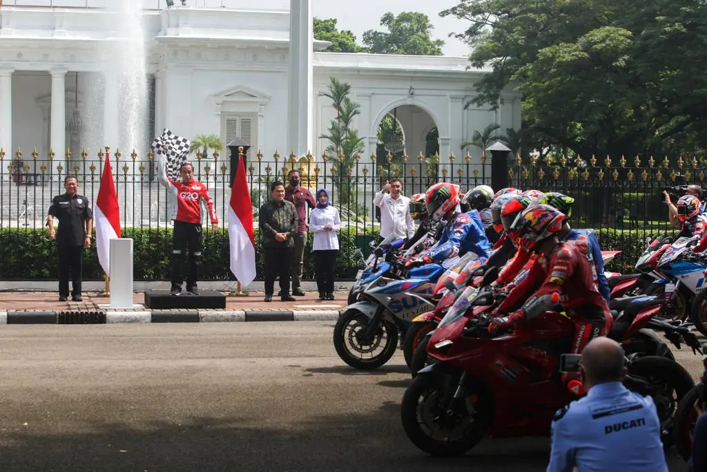 Presiden Jokowi Lepas...