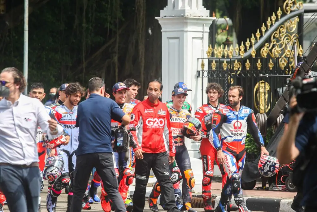 Presiden Jokowi Lepas...
