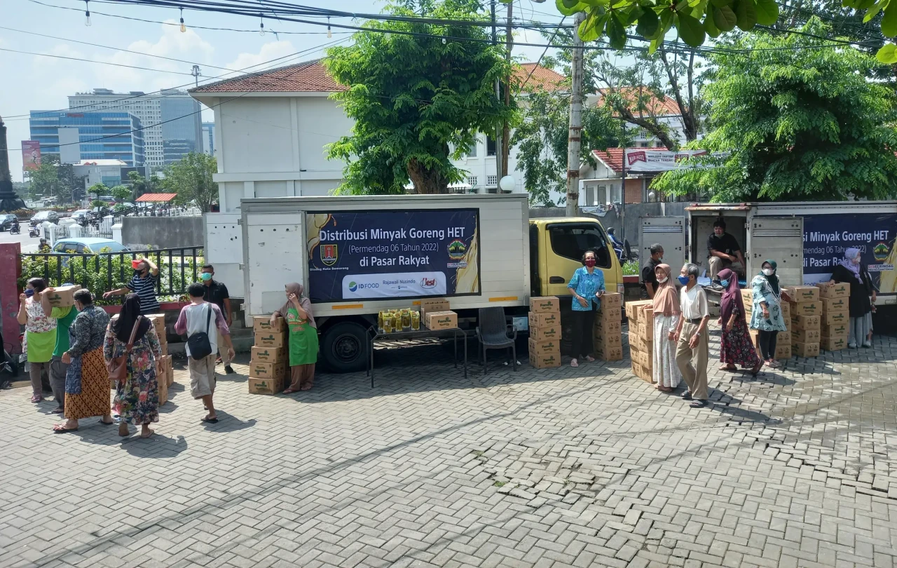 Operasi Minyak Goreng...