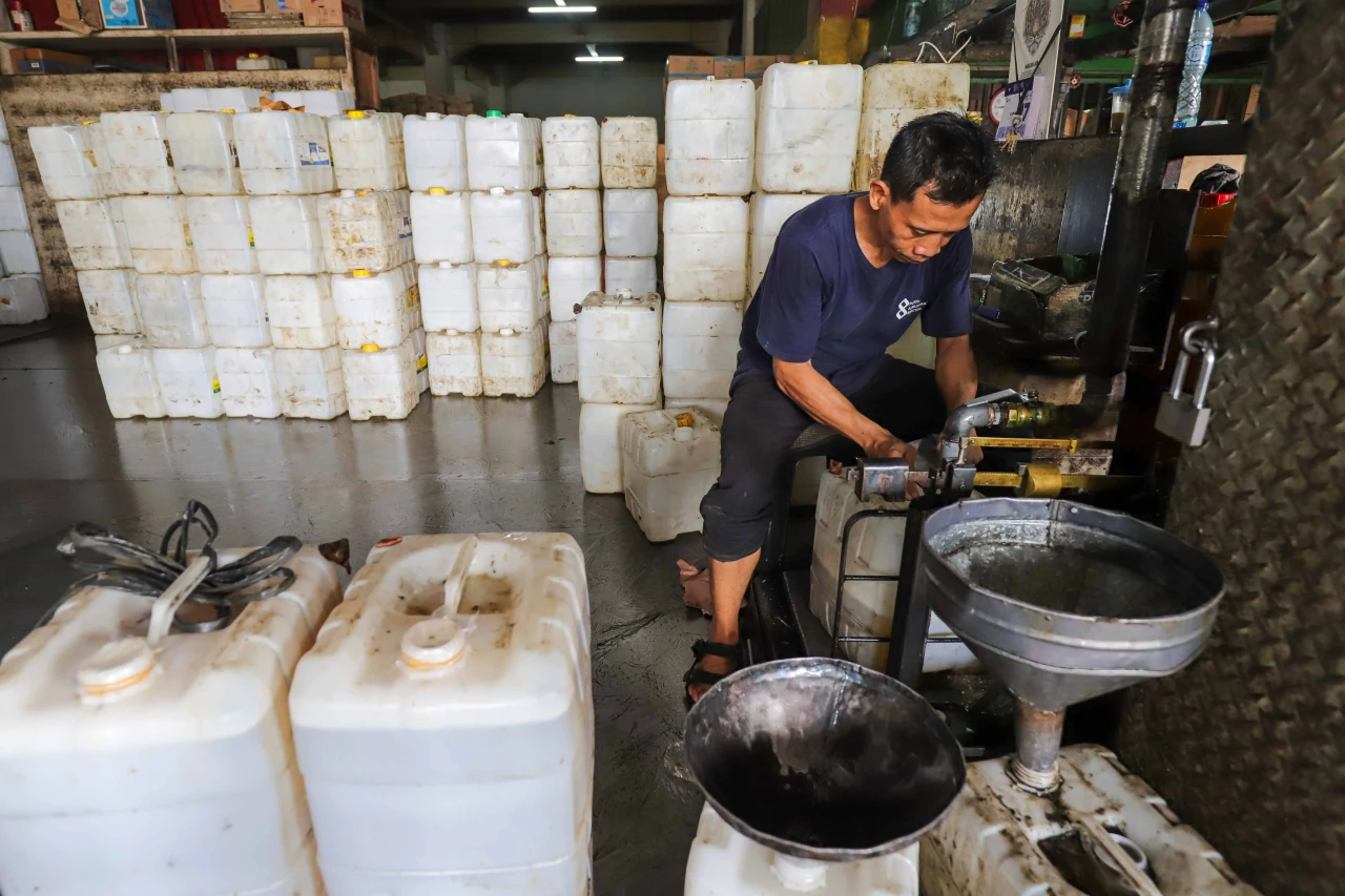 Pemerintah Resmi Terapkan...