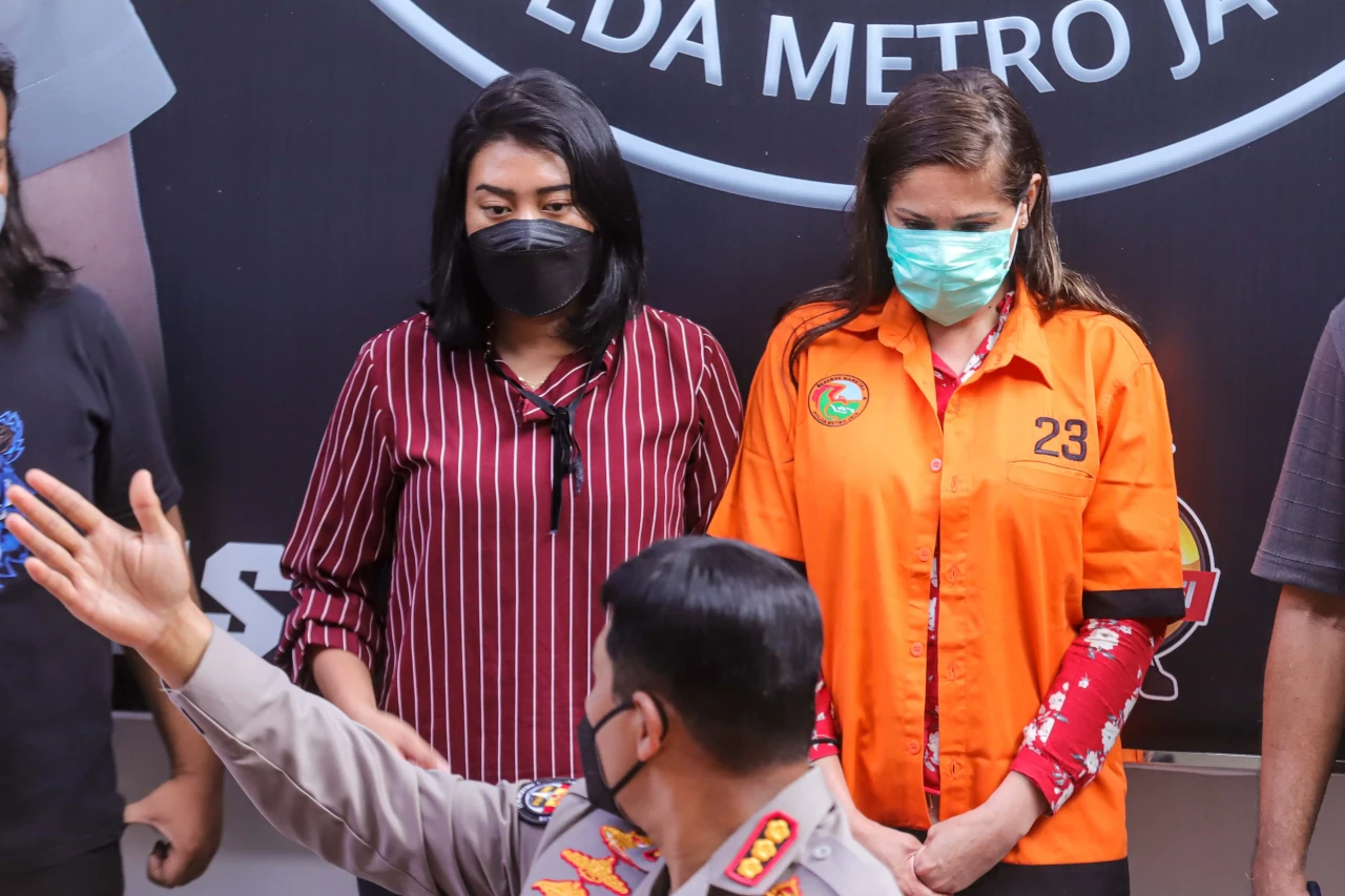 Penampilan DJ Chantal...