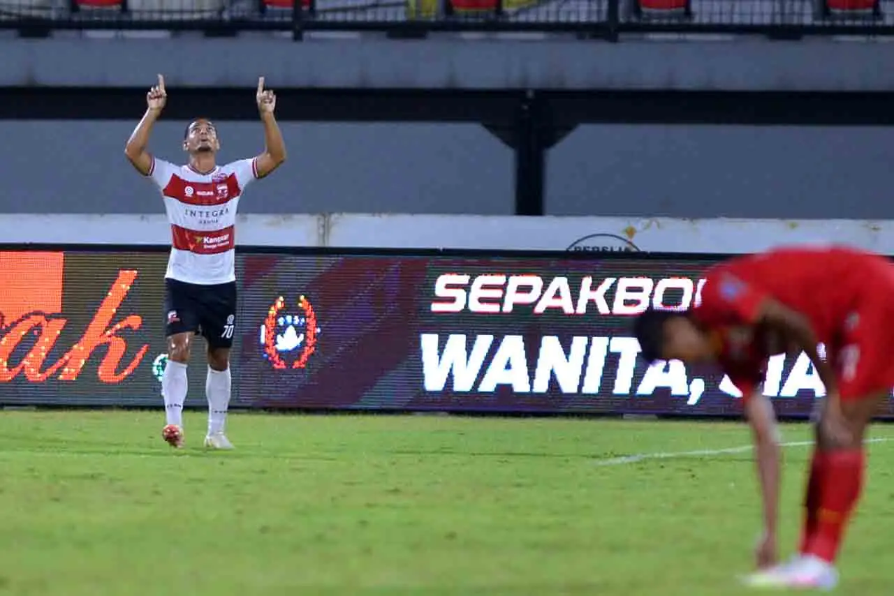 Perkasa! Madura United...