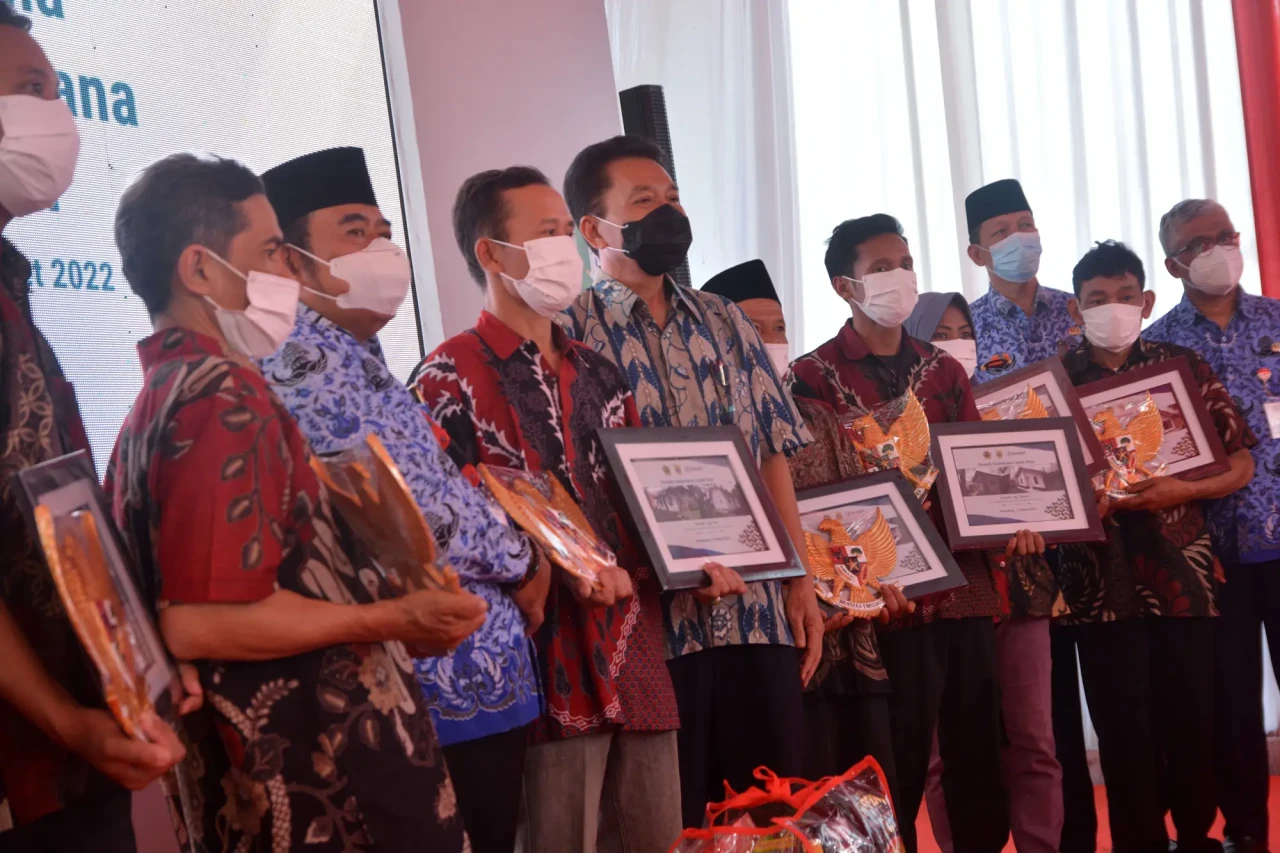 Bedah Rumah Warga Miskin...