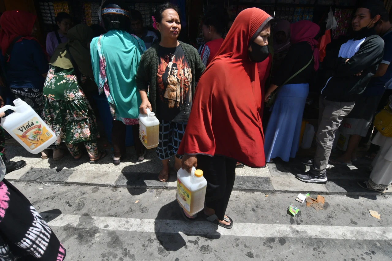 Minyak Goreng Kemasan...