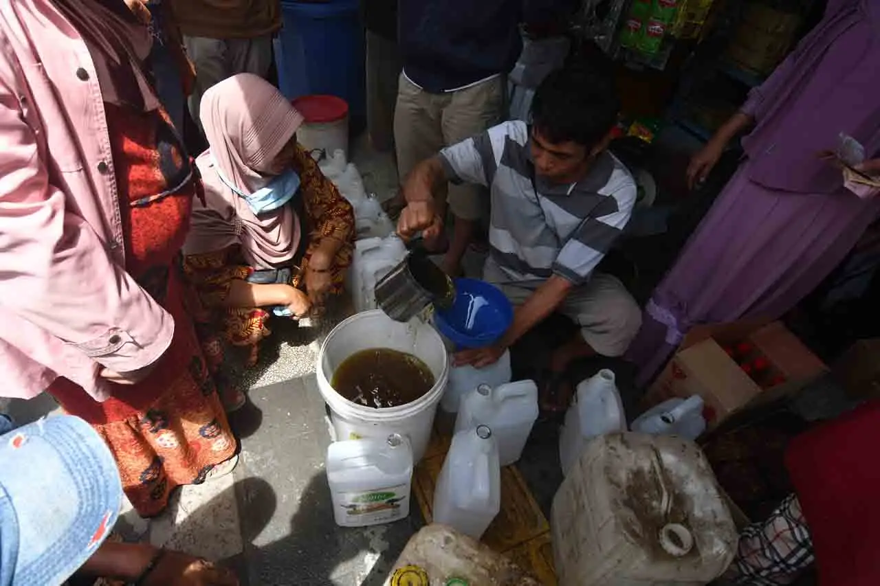 Minyak Goreng Kemasan...