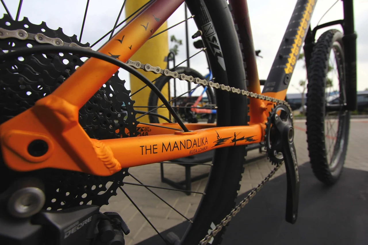 United Bike Luncurkan...