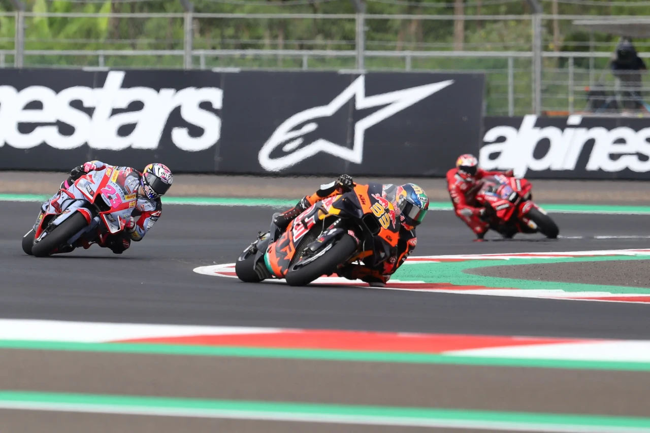 Aksi Pembalap MotoGP...