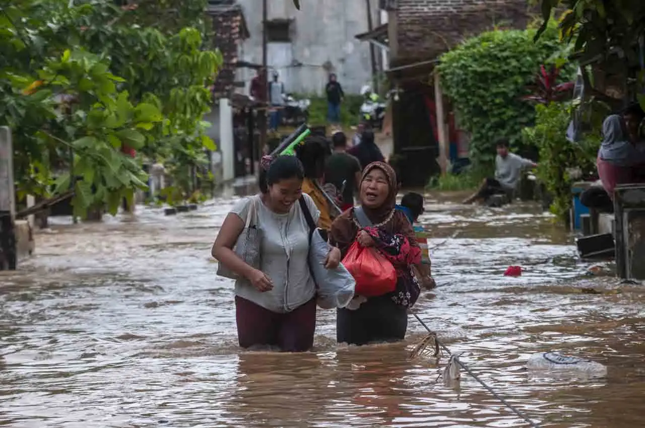 Banjir Setinggi 3 Meter...