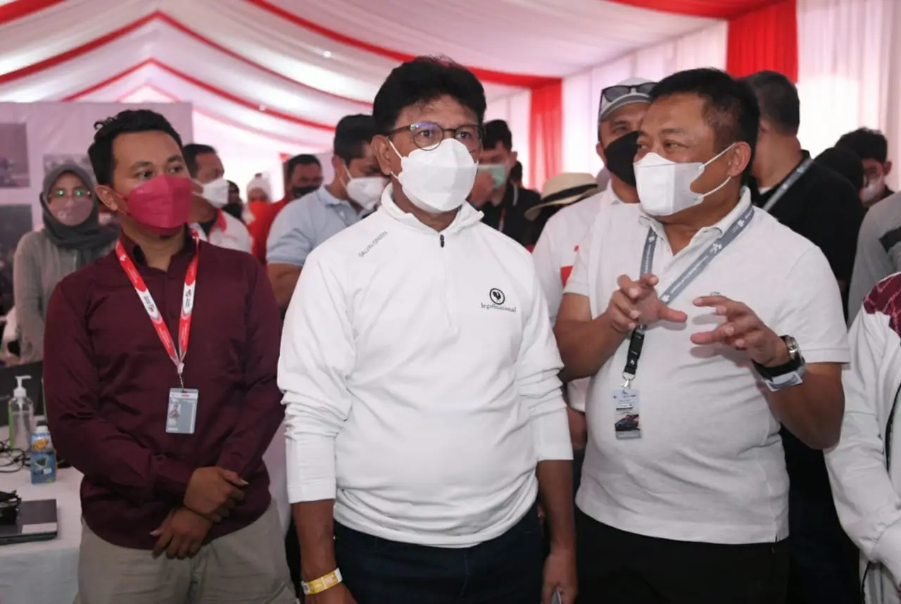 Menkominfo Tambahkan...