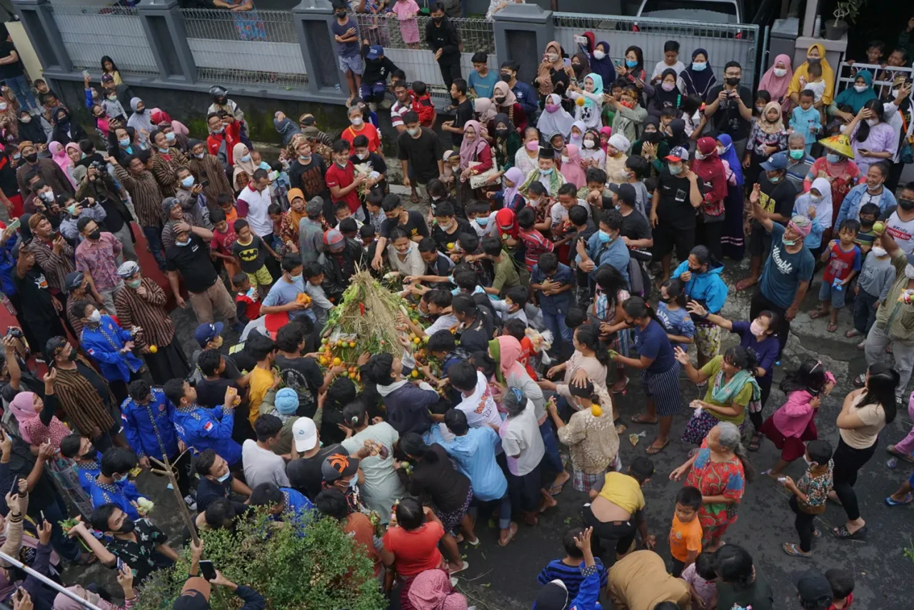 Semarak Ngarak Tirta...