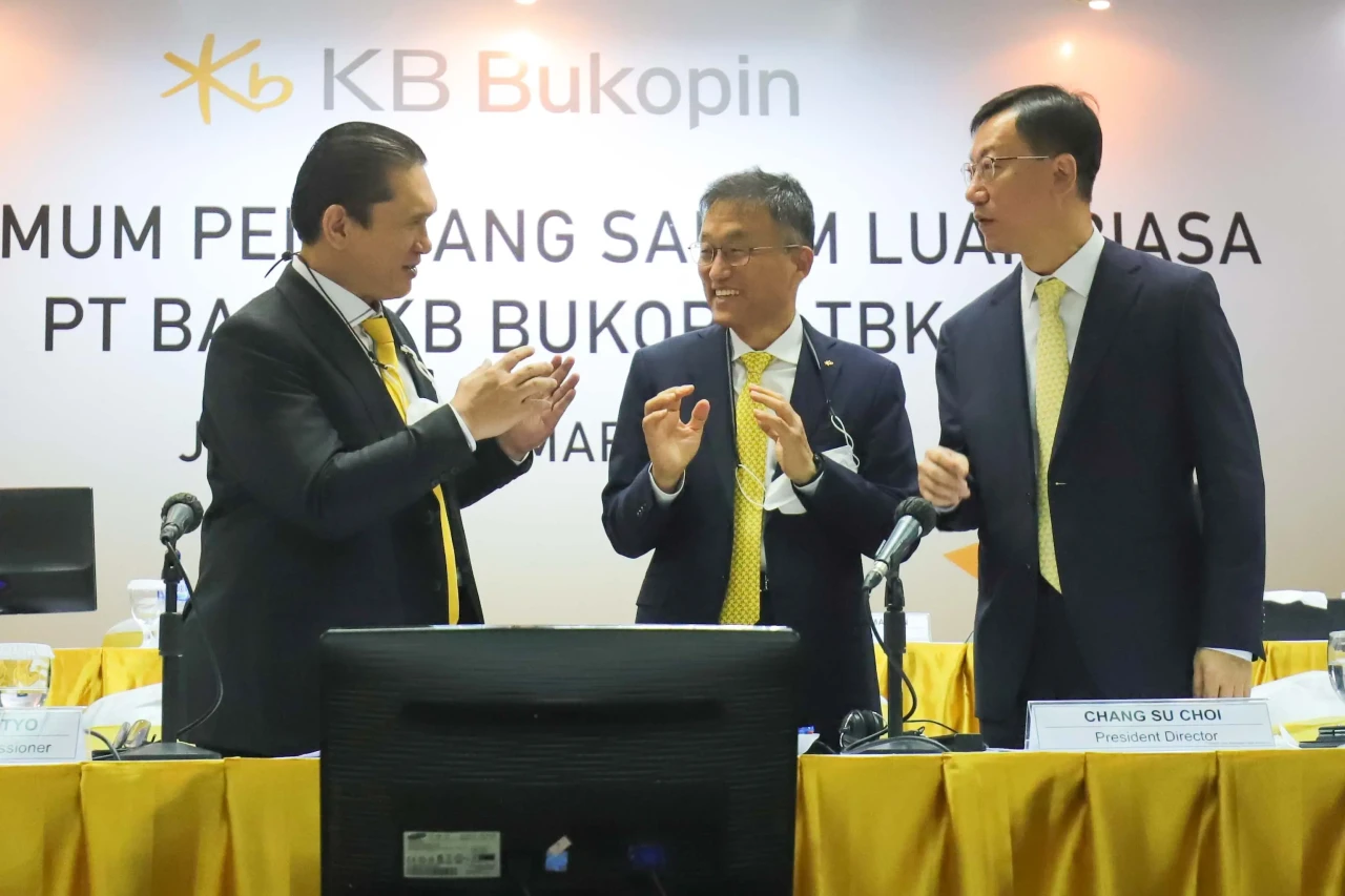 Gelar RPUSLB, Bank KB...