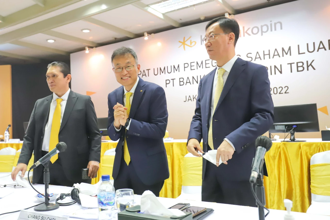 Gelar RPUSLB, Bank KB...