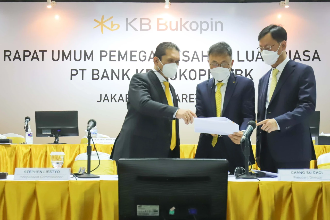 Gelar RPUSLB, Bank KB...