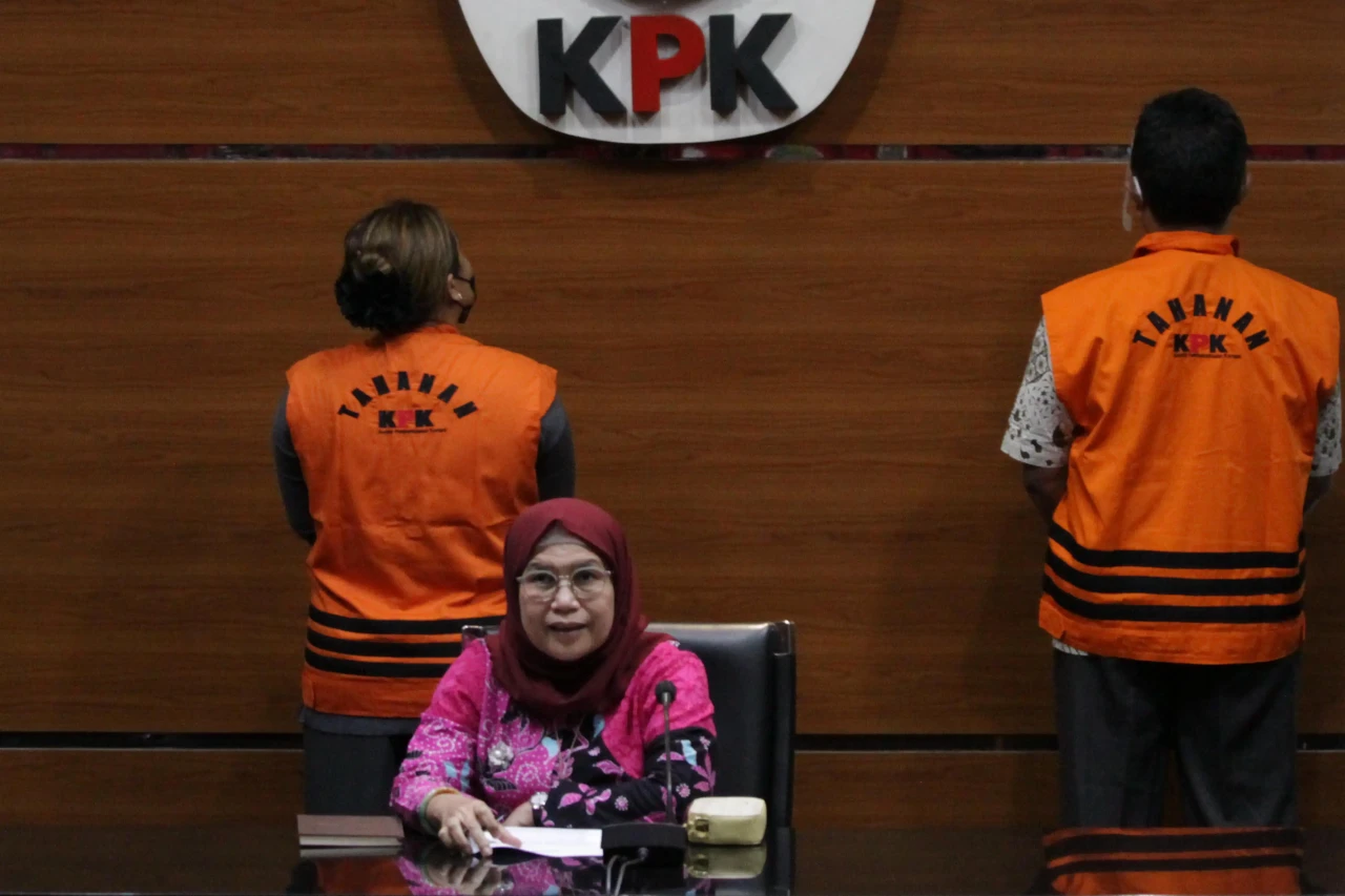 Jadi Tersangka, Eks...