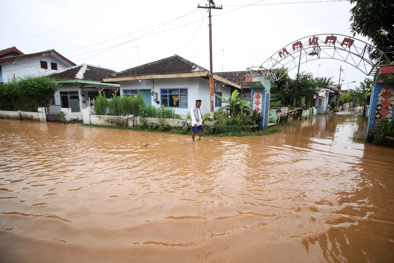 Banjir Akibat Luapan...