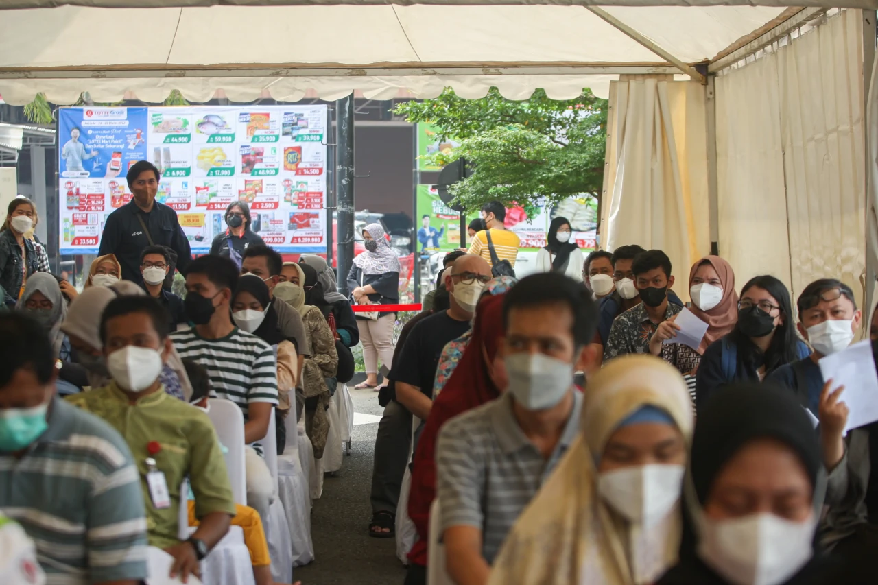 Lotte Mart Bersama MNC...