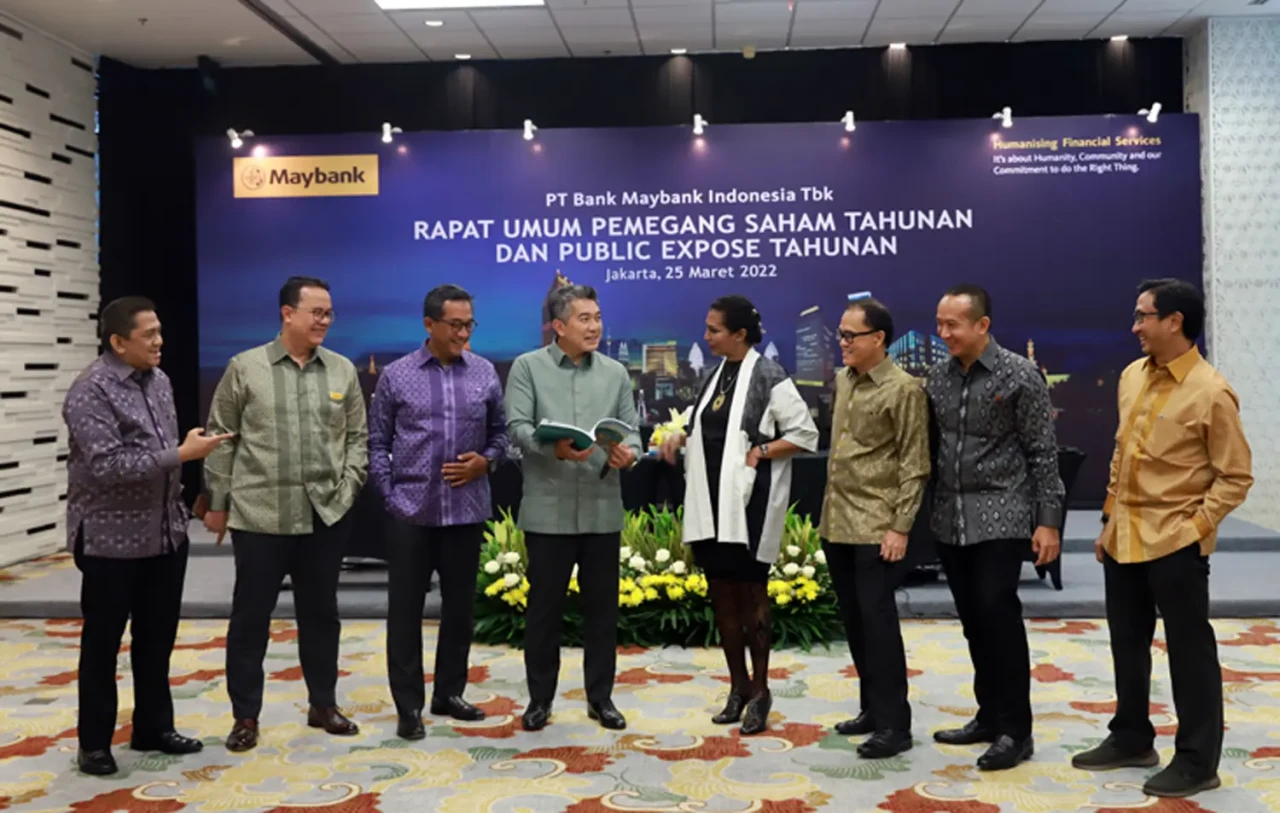 Maybank Raih Laba Bersih...